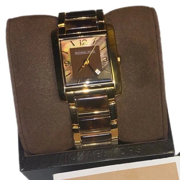 Michael Kors | Accessories | Working Michael Kors Ladies  display picture 2